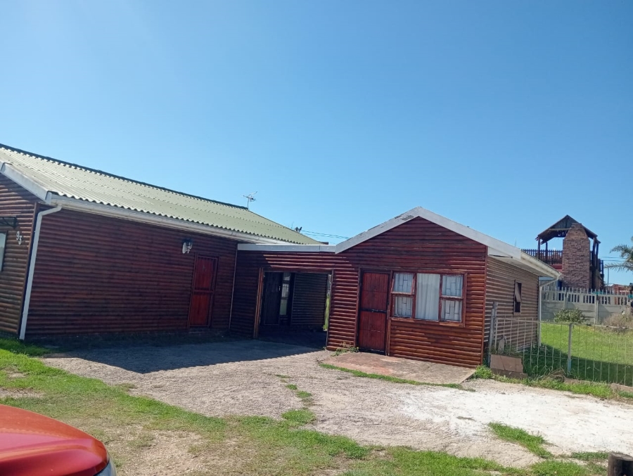 3 Bedroom Property for Sale in C Place Eastern Cape